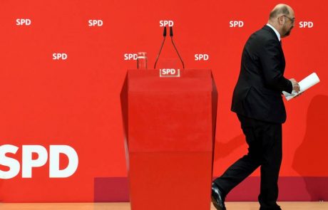 Z avtomobilom zapeljal v sedež SPD v Berlinu