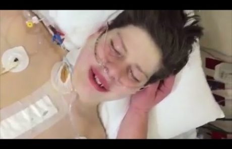 Svet je ganila prva reakcija najstnika po operaciji, s katero so mu presadili srce