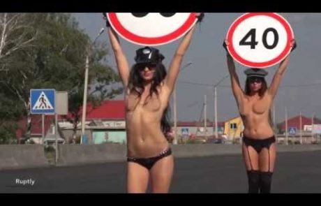 Tako predrzno v Rusiji opozarjajo na omejitev hitrosti (Video)