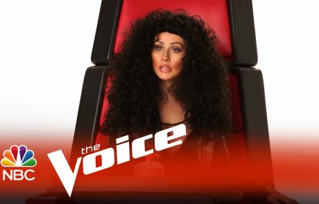 Tako se Cristina Aguilera norčuje iz svojih pevskih kolegic (video)