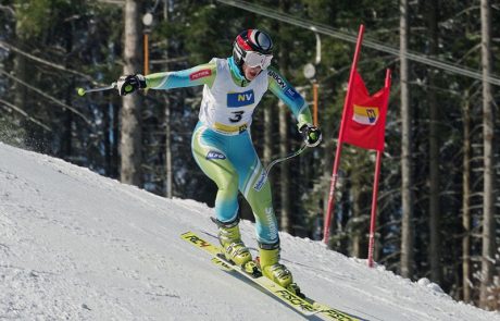 Robnikova tretja po prvi vožnji v Lienzu, tri Slovenke med 12