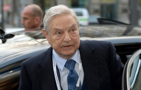 To je Soros, George Soros. Milijarder, ki izdatno financira svetovni kaos