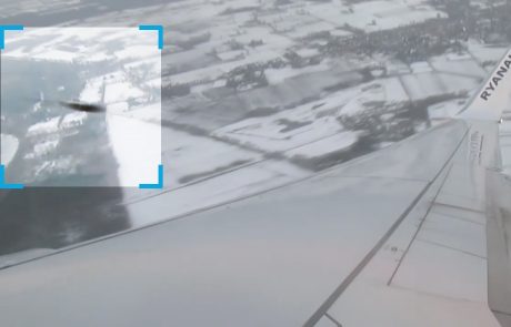 Potnik z Ryanairovega letala posnel neznani leteči predmet (NLP)