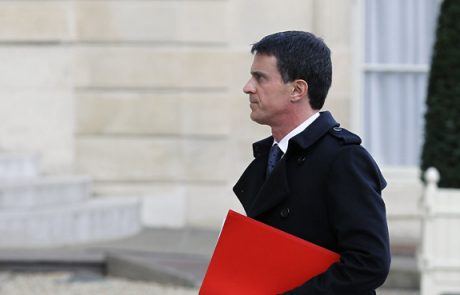 Francoski premier Valls za prepoved financiranja mošej iz tujine