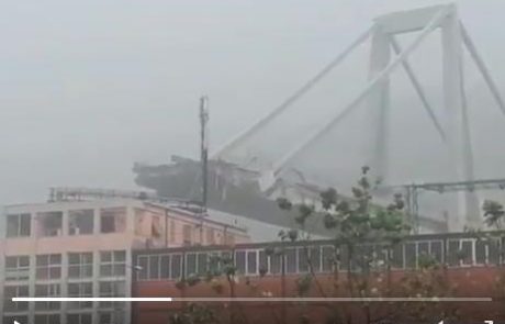 V Genovi se je zrušil avtocestni viadukt, vsaj deset mrtvih (video)