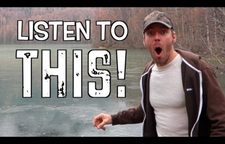 VIDEO: Ste vedeli, kaj se zgodi, če vržeš kamen v zaledenelo jezero?