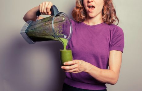 Domač zelenjavni sok: najhitrejša pot do kupa vitaminov!