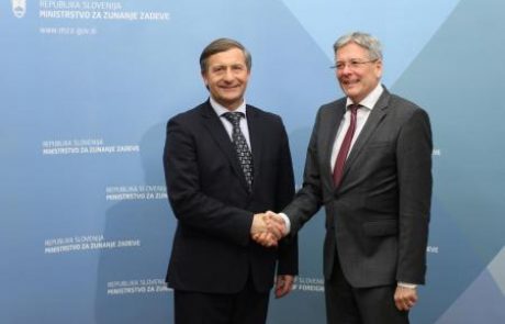 Erjavec in koroški deželni glavar pozivata k nadaljevanju dialoga